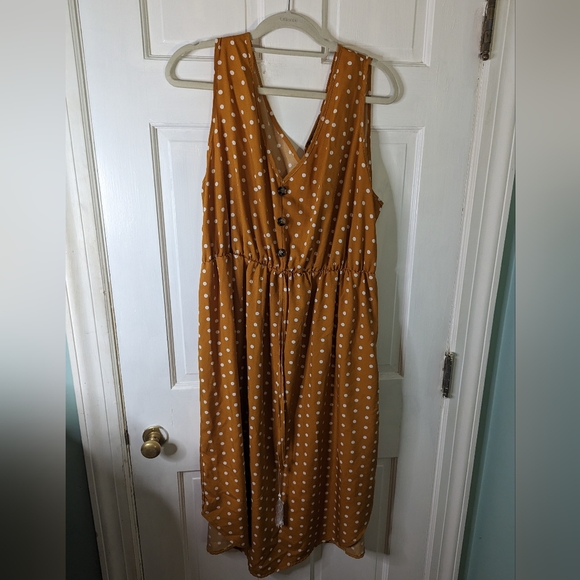 SHEIN Dresses & Skirts - Cute Polka Dot Dress PLUS 4xl